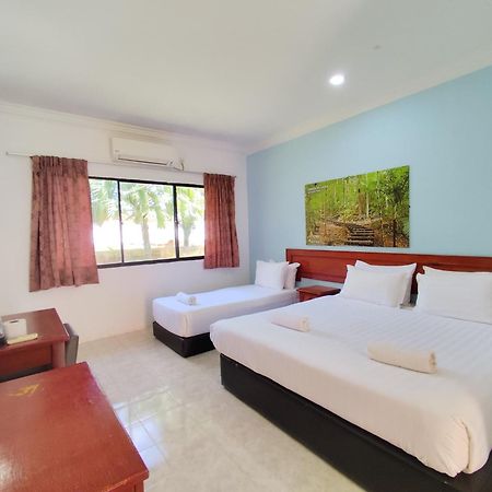 Xcape Resort Taman Negara Kuala Tahan Exterior foto