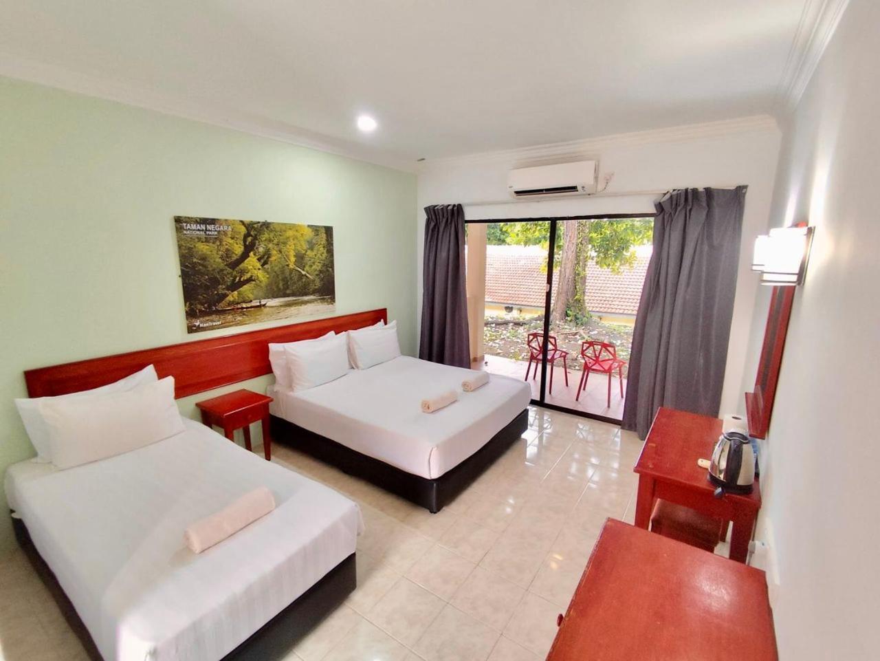 Xcape Resort Taman Negara Kuala Tahan Exterior foto