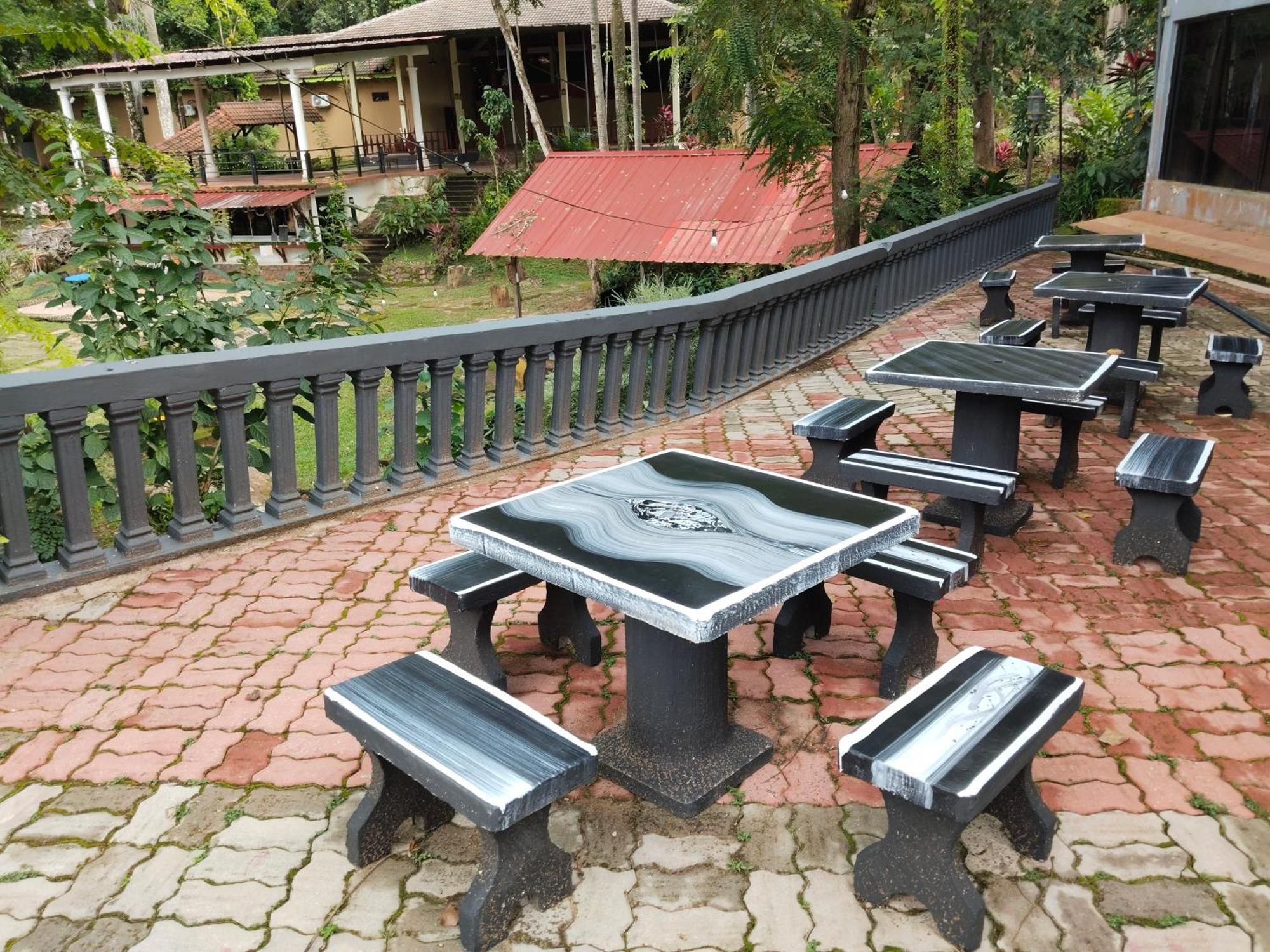Xcape Resort Taman Negara Kuala Tahan Exterior foto