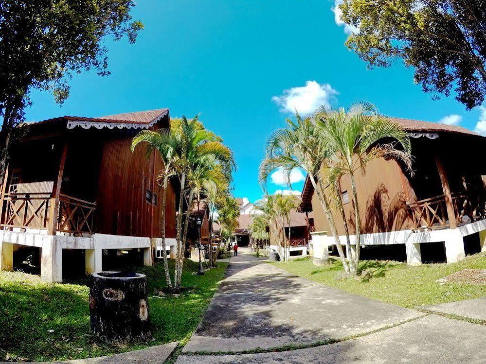 Xcape Resort Taman Negara Kuala Tahan Exterior foto