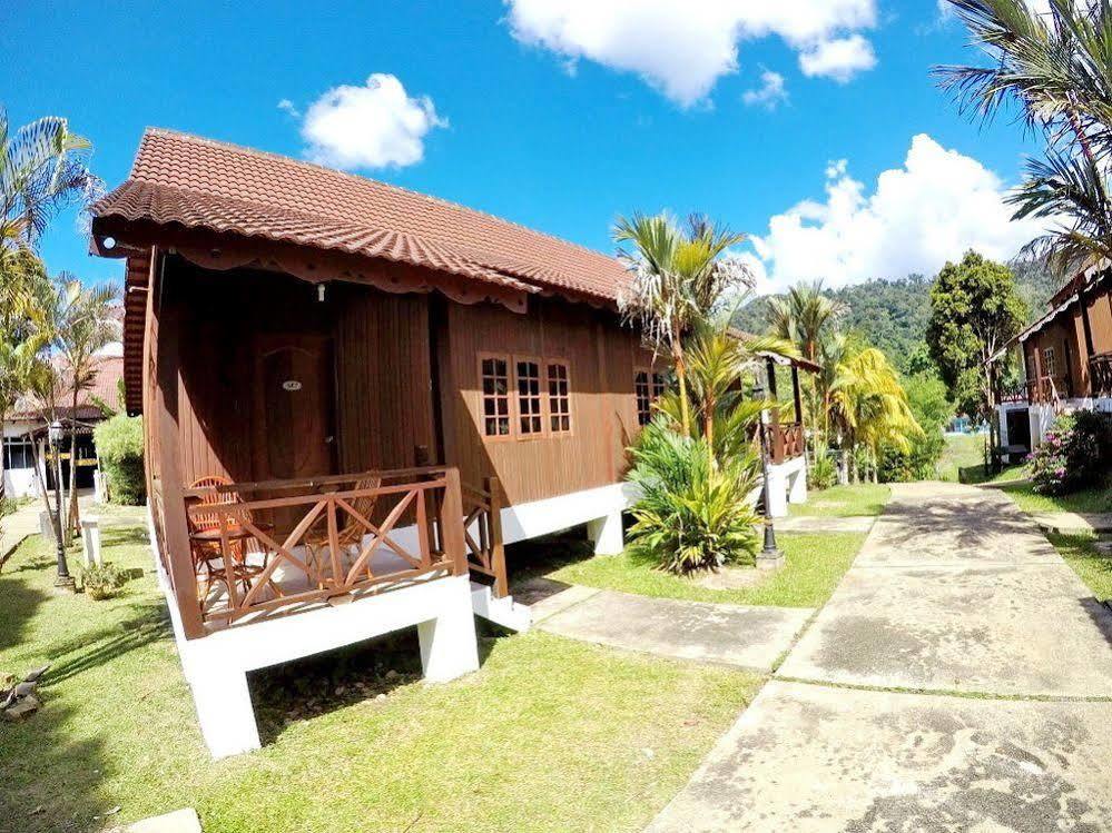 Xcape Resort Taman Negara Kuala Tahan Exterior foto